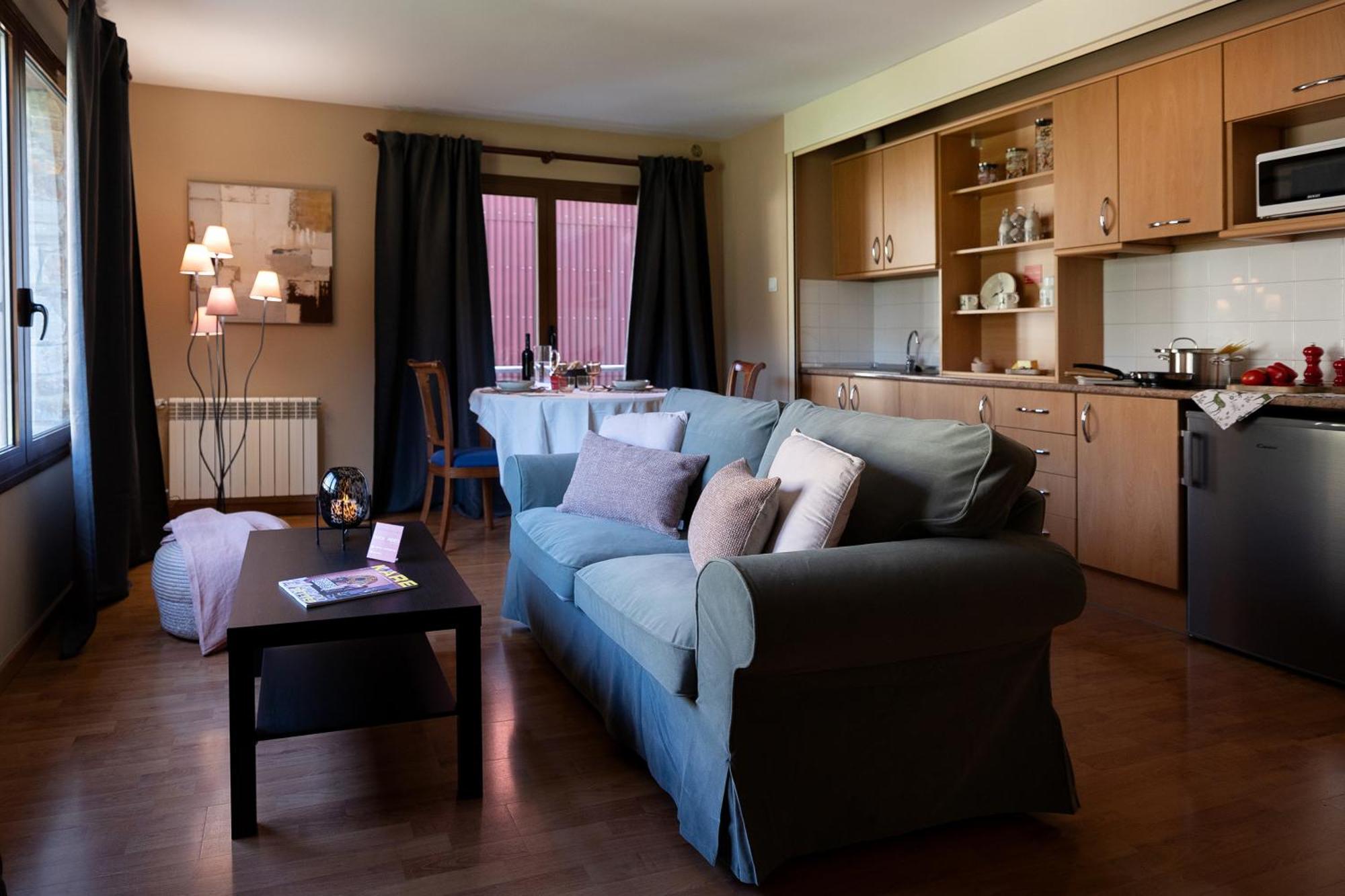 Apartaments Sant Bernat كانيلو المظهر الخارجي الصورة