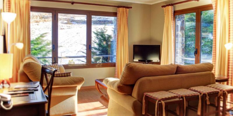 Apartaments Sant Bernat كانيلو المظهر الخارجي الصورة
