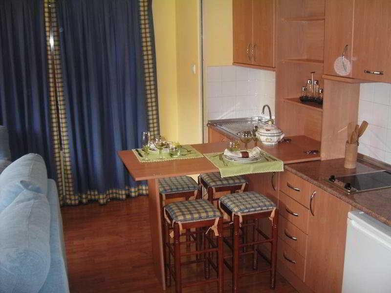 Apartaments Sant Bernat كانيلو المظهر الخارجي الصورة