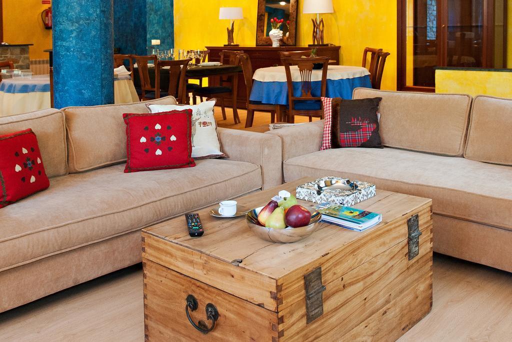 Apartaments Sant Bernat كانيلو المظهر الخارجي الصورة